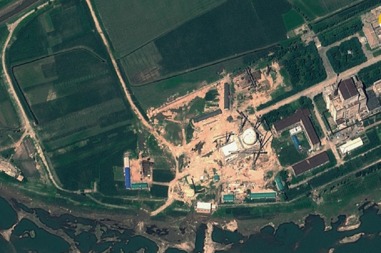 Β. Κορέα: Δορυφορικές φωτογραφίες επιβεβαιώνουν την δραστηριότητα του πυρηνικού αντιδραστήρα της