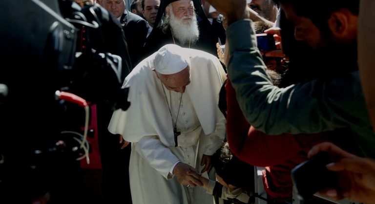 Mήνυμα Πάπα Φραγκίσκου για την επίσκεψή του σε Κύπρο, Αθήνα και Λέσβο (video)