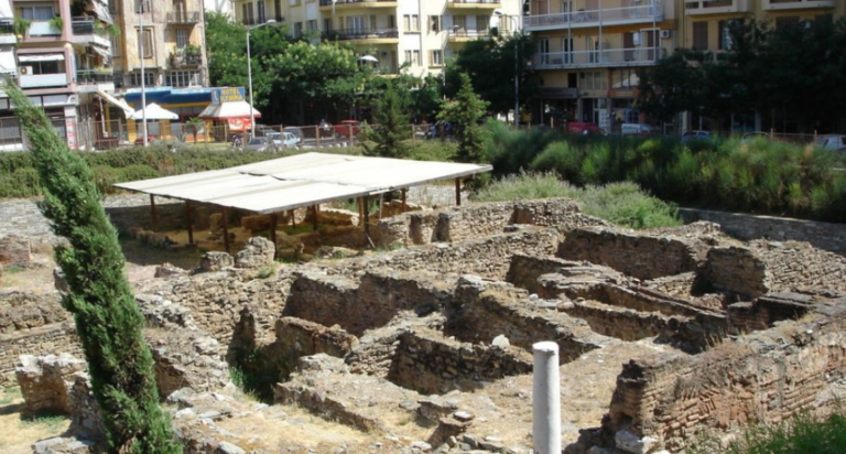 Θεσσαλονίκη: Ξενάγηση στον αρχαιολογικό χώρο της πλατείας Διοικητηρίου