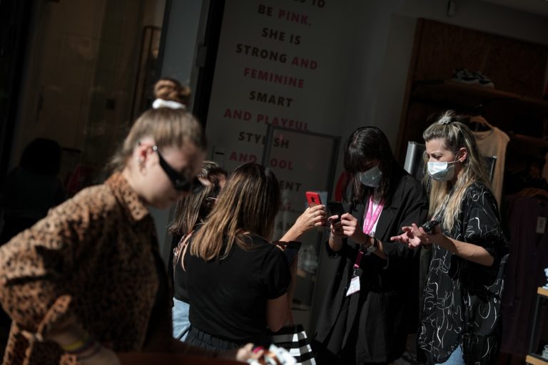 Σ. Αδαμίδης στο Πρώτο: Και αυτό το κύμα της πανδημίας θα “ξεφουσκώσει” – Όχι στα lockdown – Λάθος η καθημερινή ανακοίνωση κρουσμάτων (audio)