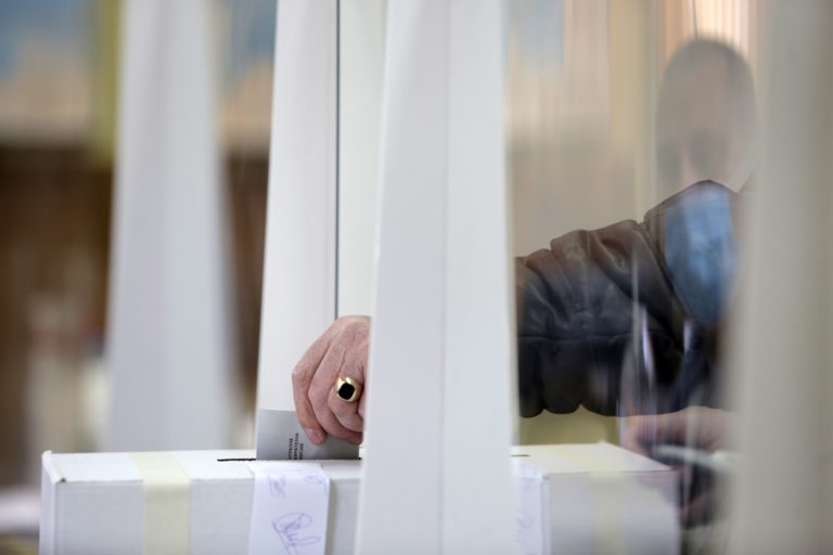 Βουλγαρία: Γυρίζει σελίδα μετά από τρεις εκλογές;