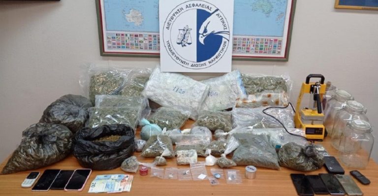Τρεις συλλήψεις για διακίνηση ναρκωτικών στην Αθήνα και κοντά σε σχολείο στο Γαλάτσι