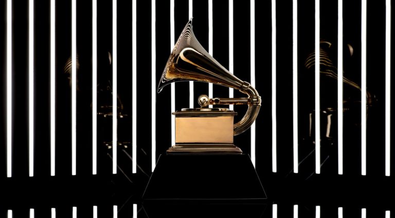 Grammys: Taylor Swift-Kanye West, οι υποψηφιότητες στην εκπνοή του χρόνου