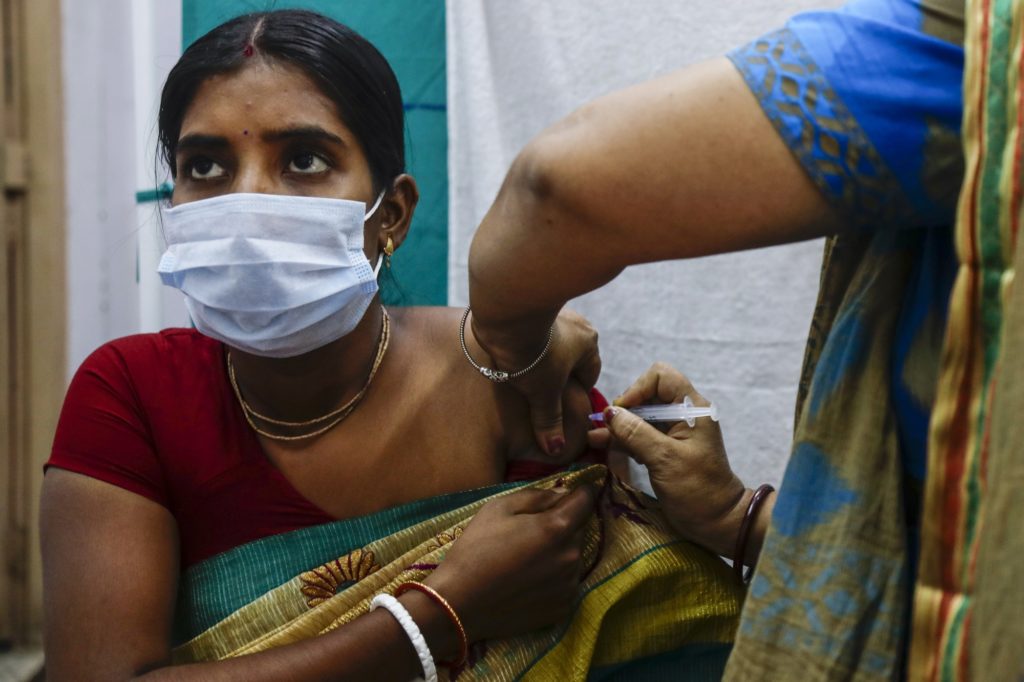 Ινδία: Έγκριση από Π.Ο.Υ  του πρώτου ινδικού εμβολίου κατά της Covid-19