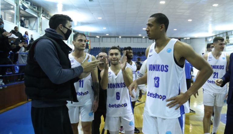 Τέσσερα κρούσματα κορωνοϊού στον Ιωνικό – «Στον αέρα» το ματς με τον Ηρακλή
