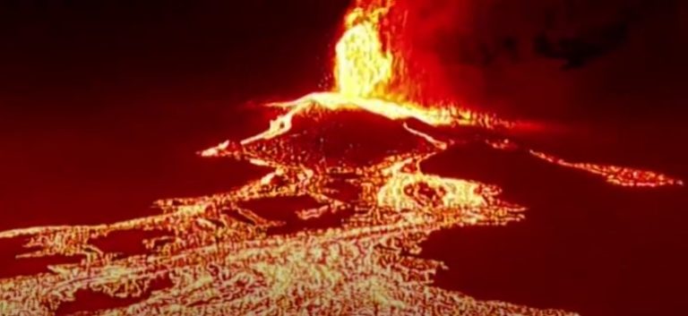 Λα Πάλμα: Δύο μήνες ηφαιστειακής έκρηξης και εκτόξευση του ηφαιστειακού τουρισμού