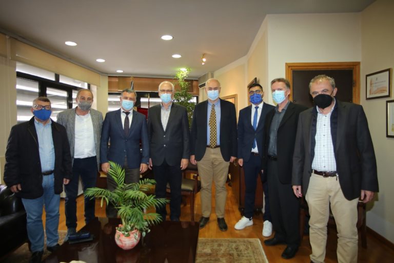 O Ιπποκράτης φέρνει πιο κοντά Λάρισα και Κω