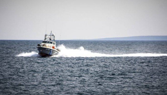 Σκάφος με μετανάστες ανοικτά της Κουντούρας