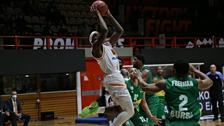 Παρθενική νίκη για τον Προμηθέα στο EuroCup, 83-80 τη Μπούρσασπορ στην Πάτρα