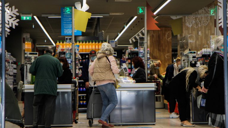 Γ. Οικονόμου: Ανοιχτό το ενδεχόμενο για είσοδο στα σούπερ μάρκετ με rapid test – Οι πιστοί θα πληρώνουν πρόστιμο και όχι οι ιερείς