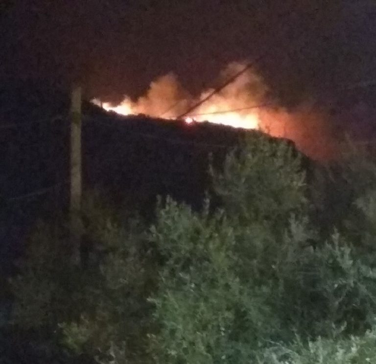 Υπό έλεγχο πυρκαγιά στο Καλαμίτσι Λευκάδας.