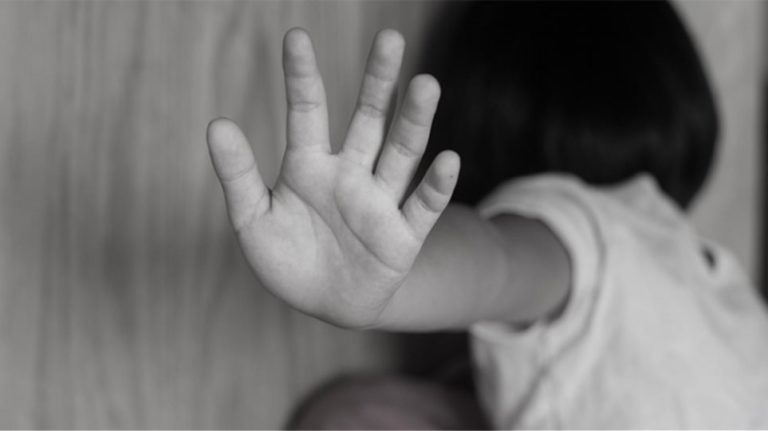 Καλαμάτα: Προφυλακίστηκε 31χρονος για βιασμό κατ’ εξακολούθηση και γενετήσιες πράξεις με 5χρονο