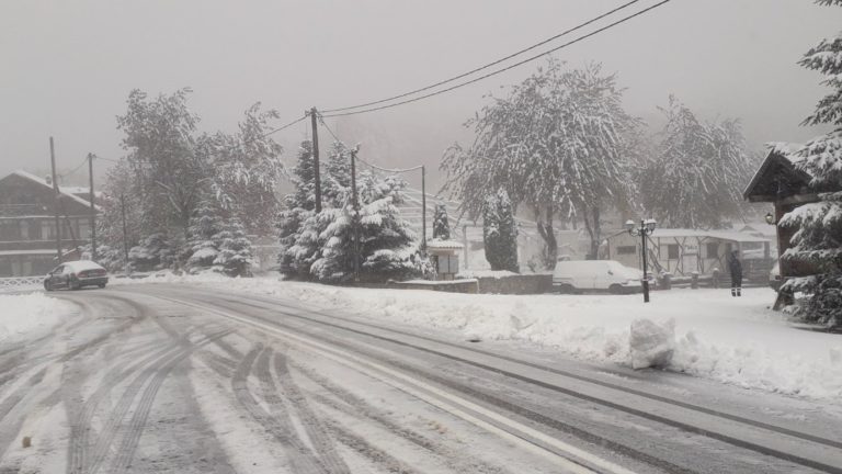 Φλώρινα: Με χειμερινά ελαστικά ή αλυσίδες η κίνηση των οχημάτων προς Καστοριά μέσω Βίγλας