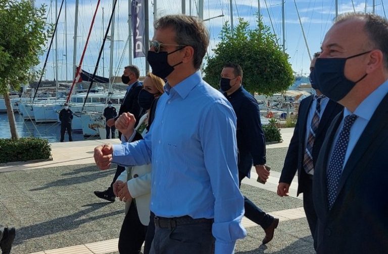Στην παρουσίαση του έργου «Ανάπτυξη Τουριστικού Λιμένα» στη Ρόδο ο πρωθυπουργός