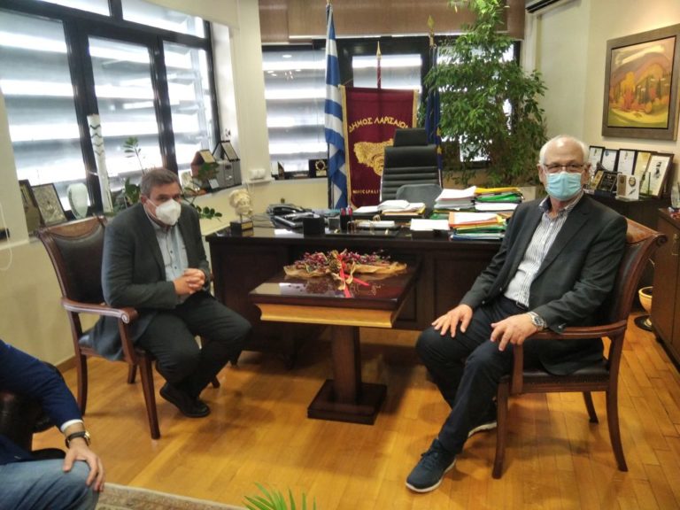Λάρισα: Kαθολική επιστράτευση δομών και δυνάμεων του δημόσιου και ιδιωτικού τομέα αλλά και των ενόπλων δυνάμεων ζήτησε ο Αν. Ξανθός
