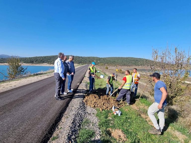 Προχωρά η δενδροφύτευση στη λίμνη Τάκα Αρκαδίας