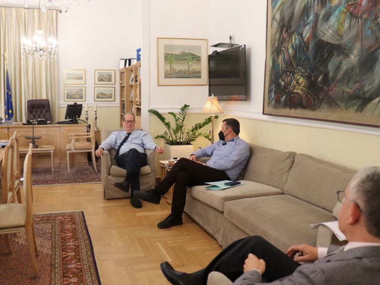 Όλα τα έργα του δήμου Βόρειας Κυνουρίας συζήτησε ο δήμαρχος Γ. Καμπύλης με τον Π. Νίκα