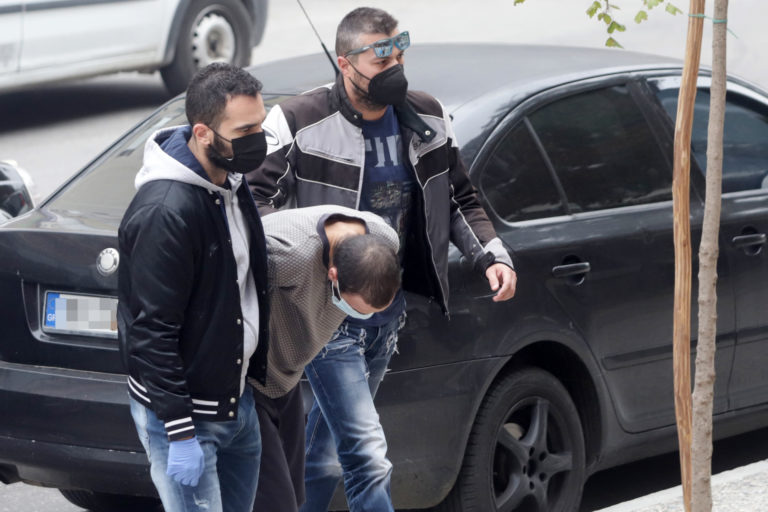 Στον ανακριτή απολογούνται οι δύο κατηγορούμενοι για την ένοπλη ληστεία μετά φόνου στην Τούμπα