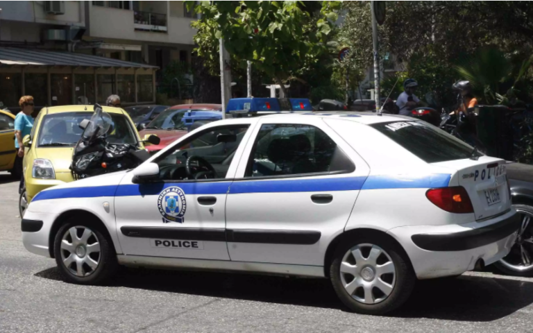 Θεσσαλονίκη: Στα χέρια ήρθε καταστηματάρχης με κλιμάκιο ελέγχου για τα μέτρα κατά του covid-19