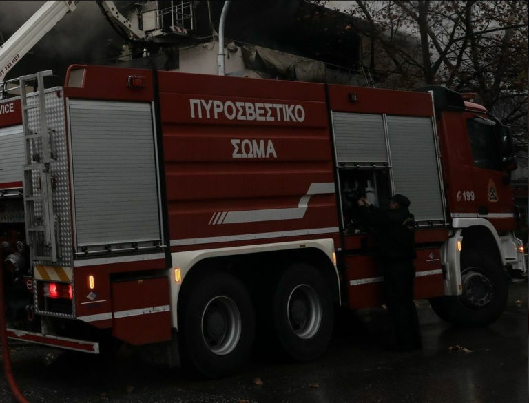Θεσσαλονίκη: Πυρκαγιά σε διαμέρισμα στην Μενεμένη
