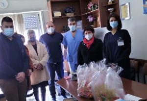 Το Νοσοκομείο Καρδίτσας επισκέφθηκε κλιμάκιο της Ν.Ε. του ΣΥΡΙΖΑ – Π.Σ. για στήριξη και ευχές