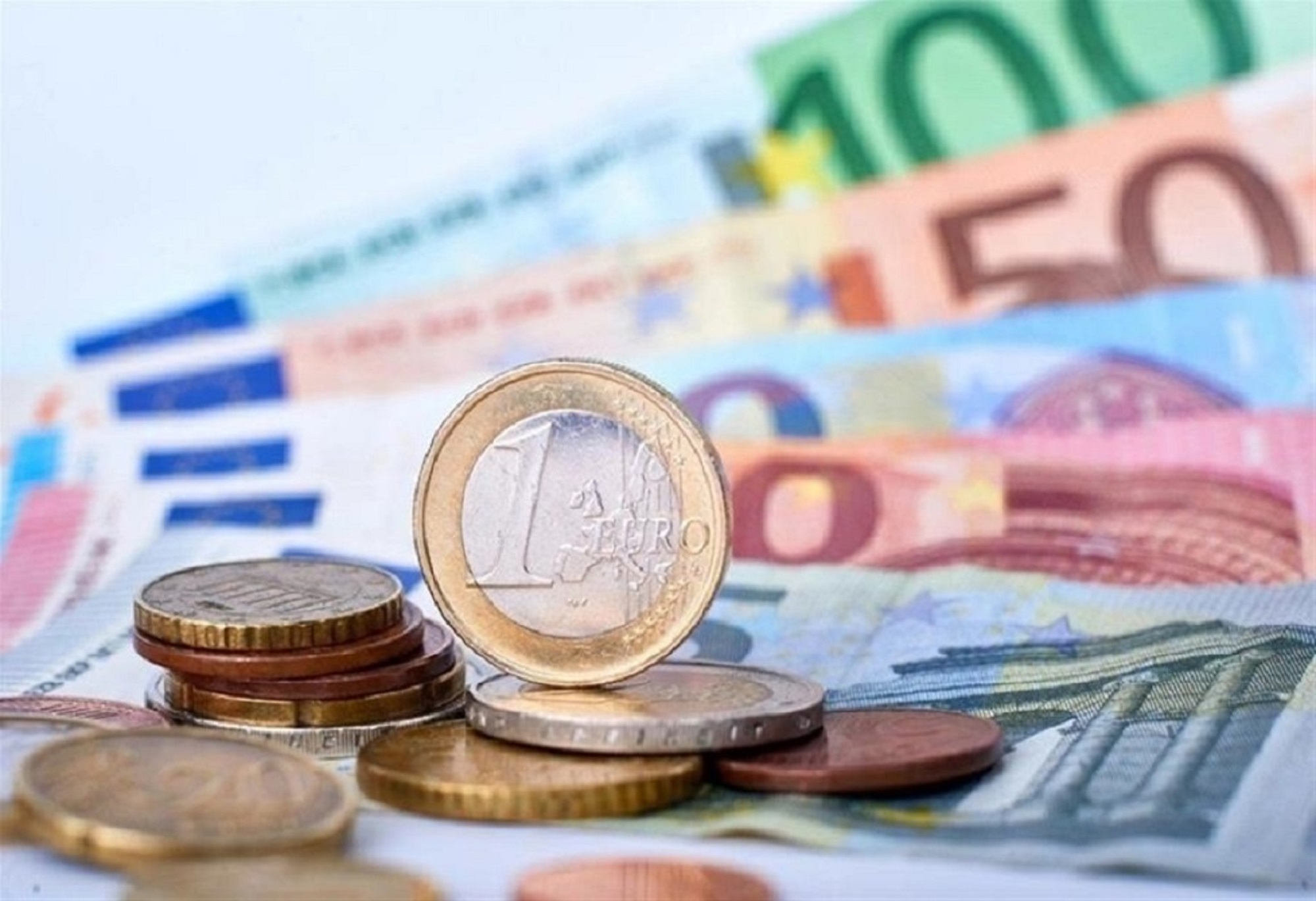 ΤτΕ: Στα 5,3 δισ. ευρώ το ταμειακό έλλειμμα της κεντρικής διοίκησης στο εννεάμηνο 2022