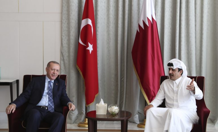 Στο Κατάρ ο Ερντογάν, για ενίσχυση των σχέσεων