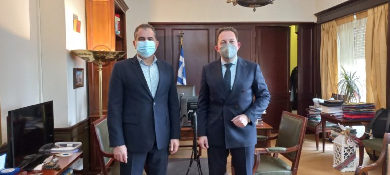 Καλαμάτα: Συνάντηση Βασιλόπουλου – Πέτσα για παρεμβάσεις στον Ταΰγετο