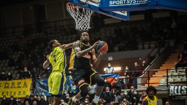 Basket League: Όλα τα βλέμματα στα Άνω Λιόσια για την αναμέτρηση της ΑΕΚ με τον Προμηθέα Πατρών