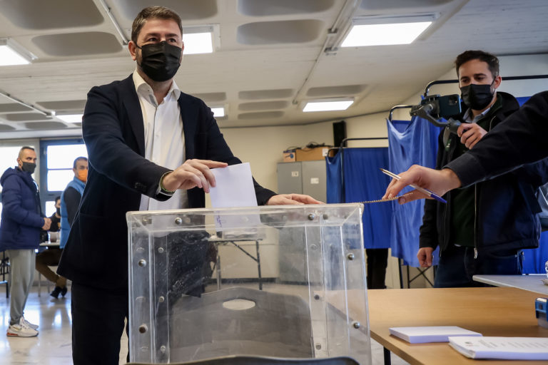 Εκλογές ΚΙΝΑΛ: Η πρώτη αποτίμηση του εκλογικού αποτελέσματος (video)