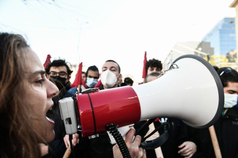 ΠΑΜΕ: Έκτακτη κινητοποίηση για τις προσαγωγές στη Θεσσαλονίκη