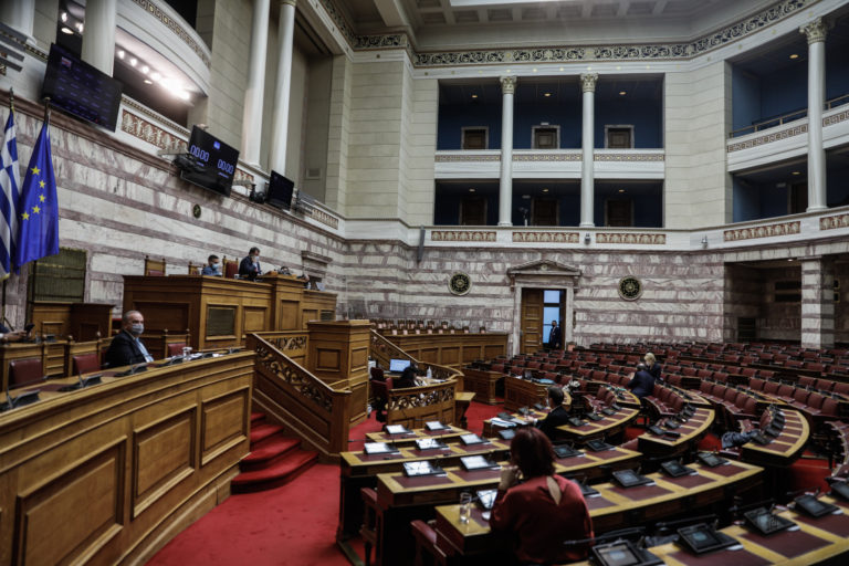 Υπερψηφίστηκε το νομοσχέδιο για την απολιγνιτοποίηση στη Βουλή 