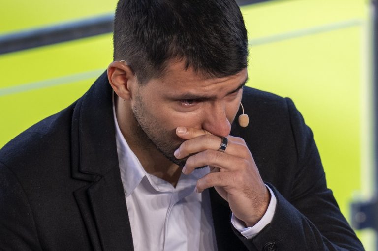Αγκουέρο: «Θέλω να παίξω ποδόσφαιρο, αλλά φοβάμαι»