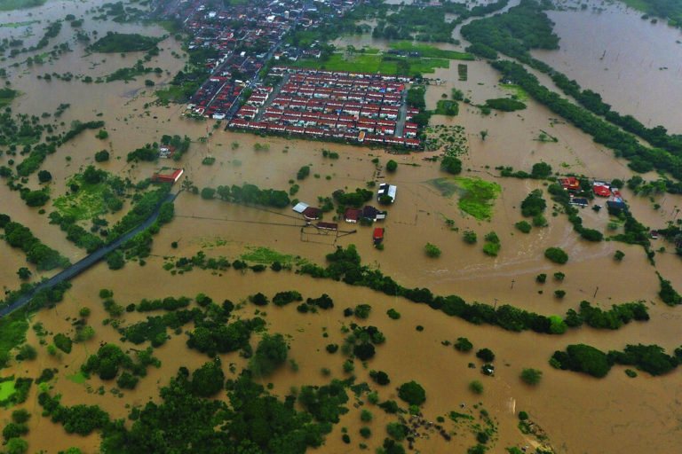 Έκθεση Christian Aid: Το 2021 ήταν έτος «κλιματικής κατάρρευσης» λόγω πλημμυρών, καταιγίδων και της ξηρασίας