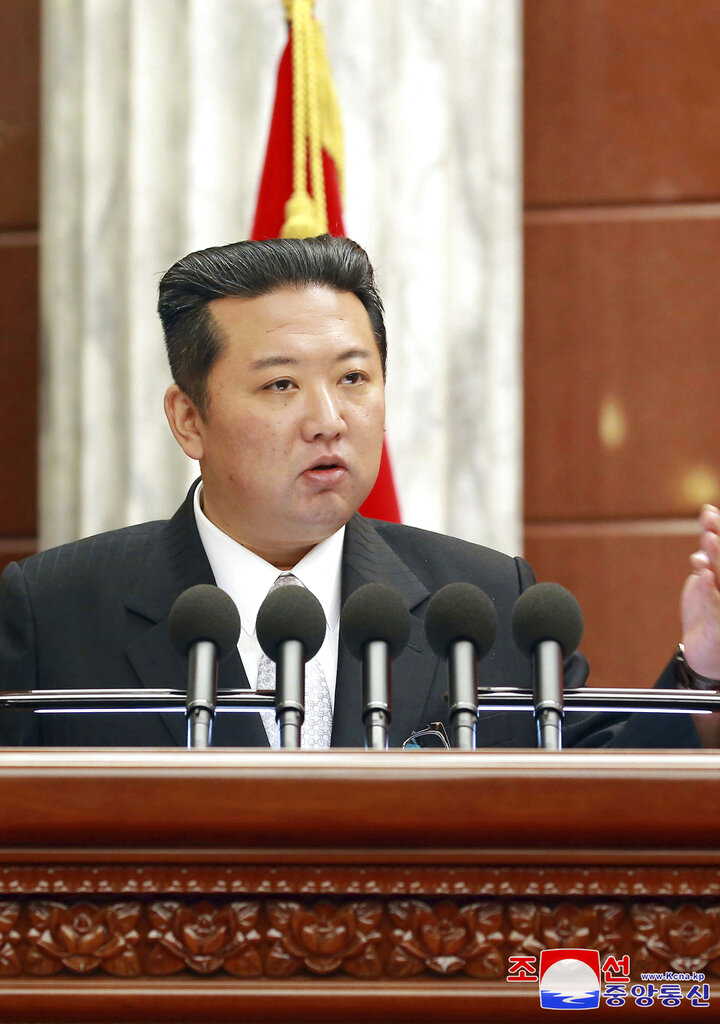 Ο Κιμ Γιονγκ Ουν έχει χάσει κιλά γιατί «τρώει λιγότερο για χάρη της χώρας»
