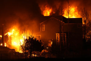 ΗΠΑ: Μια μέρα μετά τις τεράστιες πυρκαγιές στο Κολοράντο αναμένεται… σφοδρή χιονόπτωση