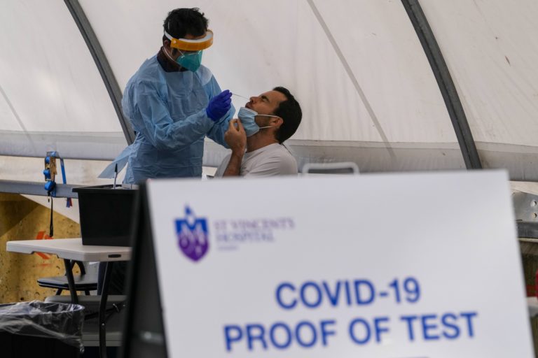 Αυστραλία: Διπλασιασμός κρουσμάτων Covid-19 σε μια ημέρα