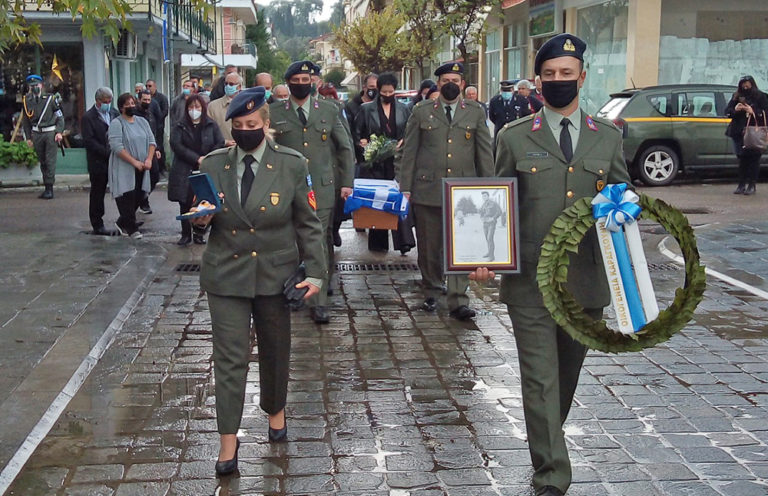 Στο πάνθεον των Ηρώων ο Χαράλαμπος Καραγκούνης