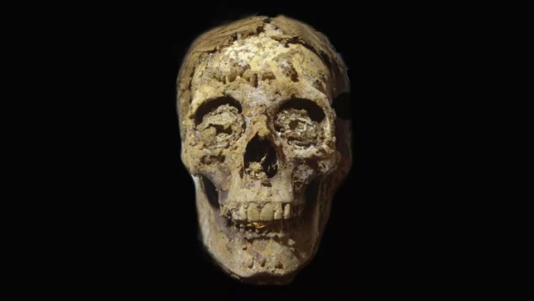 Ανακαλύφθηκε μούμια με χρυσή γλώσσα σε σφραγισμένο αιγυπτιακό τάφο