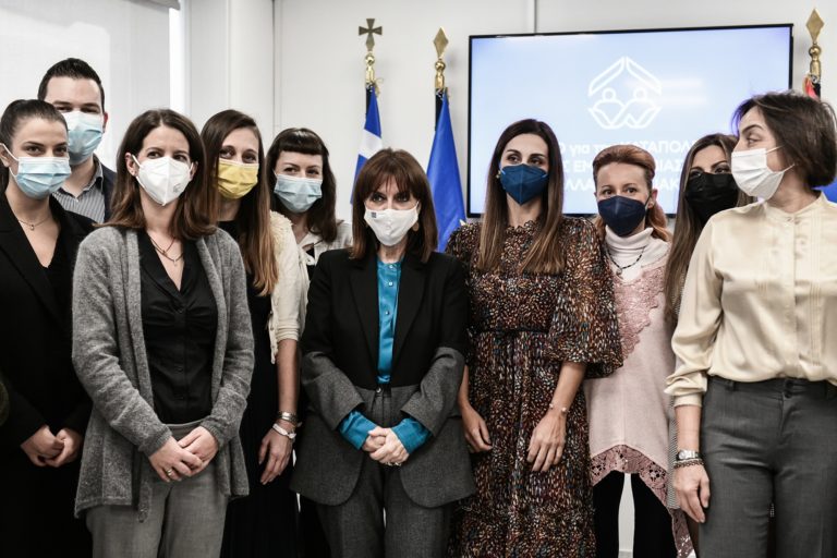 Κ. Σακελλαροπούλου: Οικονομικές, κοινωνικές συνθήκες και πανδημία καλλιεργούν την έμφυλη βία