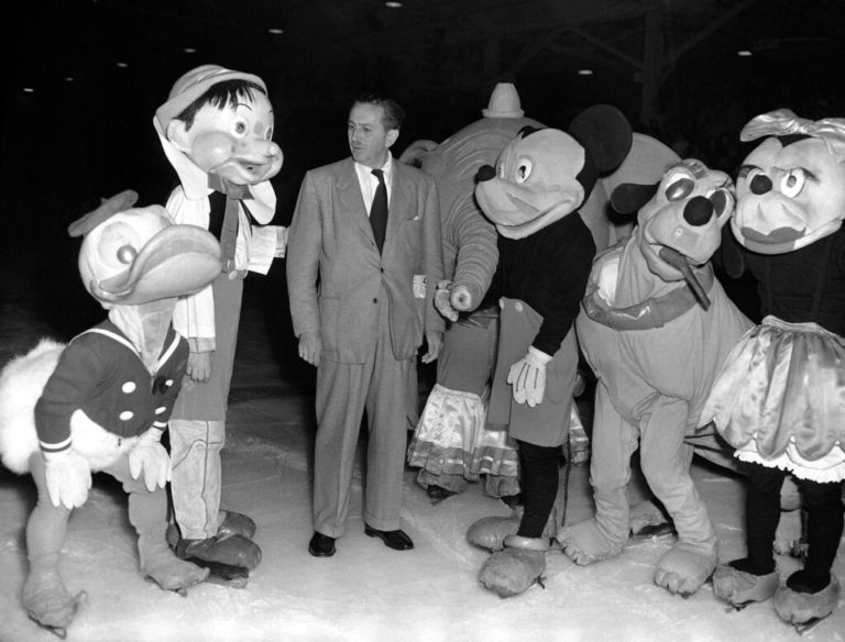 Walt Disney: 120 χρόνια από τη γέννησή του και οι «9 Σοφοί Δικαστές» του (video)