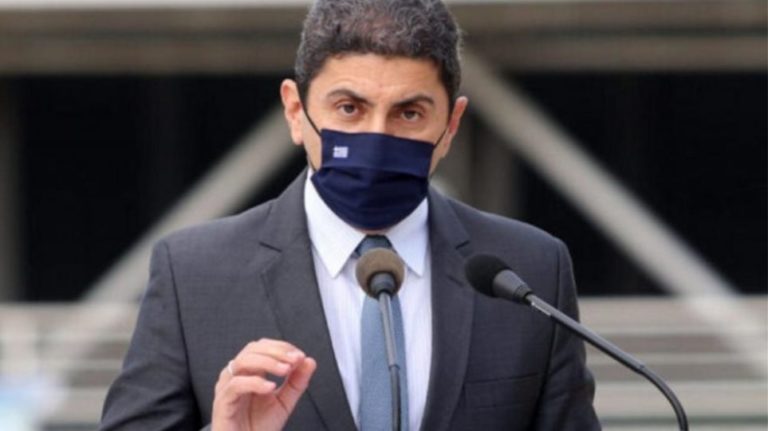 «Επίθεση» από ΕΠΟ σε Αυγενάκη για την Ολιστική Μελέτη, «απέλπιδα προσπάθεια της ομοσπονδίας να ευθυμήσει τους φιλάθλους όλης της χώρας» η απάντηση του Υφυπουργείου Αθλητισμού