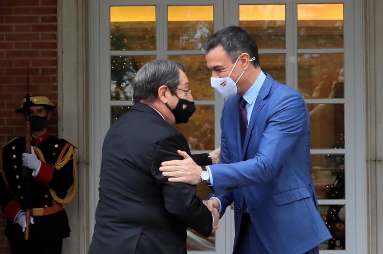 Ο Σάντσεθ υπογραμμίζει στον Αναστασιάδη τη δέσμευση της Ισπανίας για σταθερότητα στη Μεσόγειο