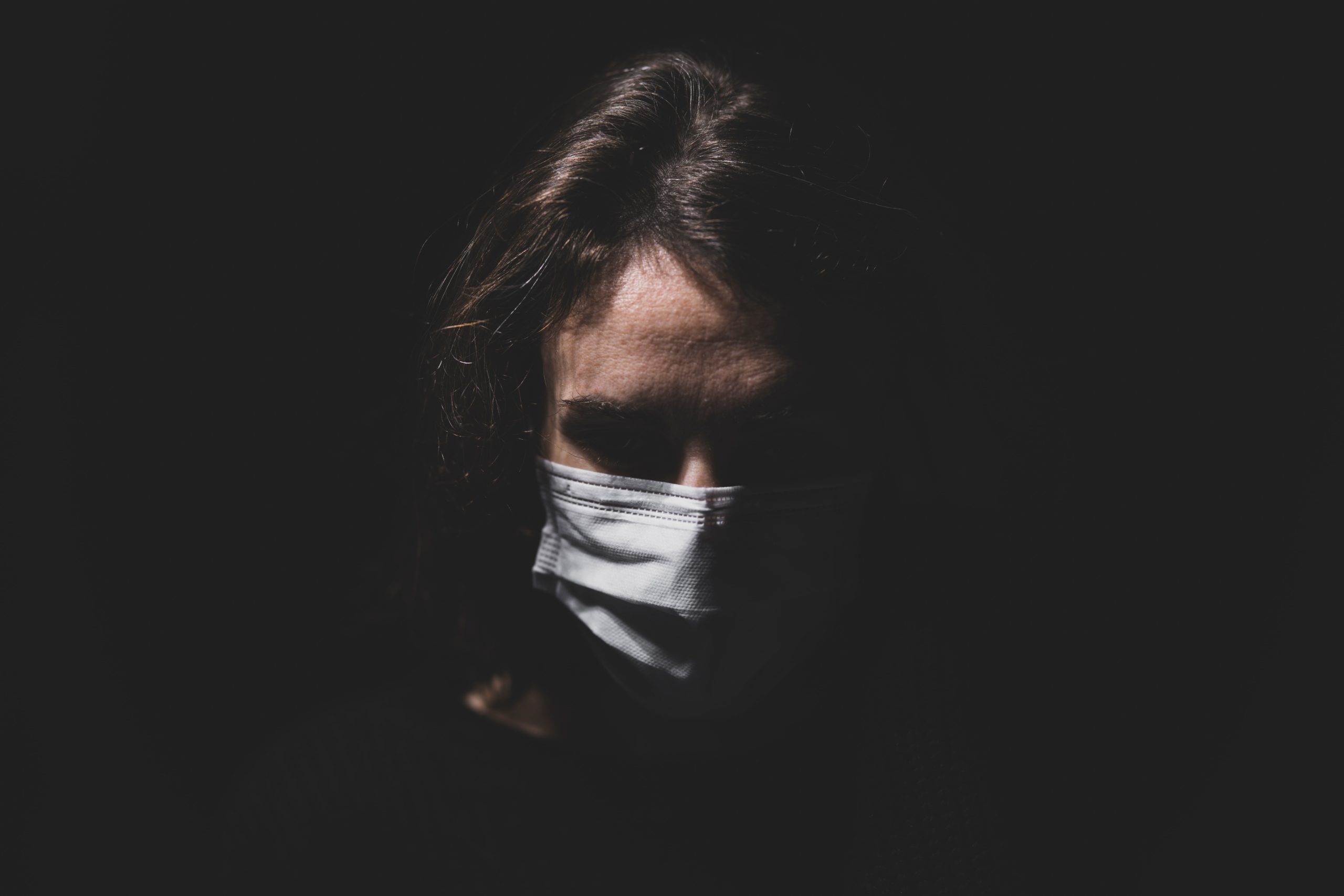 Ήρθε η μάσκα που λάμπει όταν κάποιος έχει κορονοϊό – Φτιάχτηκε στην Ιαπωνία (φωτογραφία)