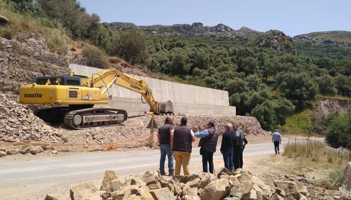 Επισκευές στο επαρχιακό οδικό δίκτυο στο Δήμου Καντάνου – Σελίνου