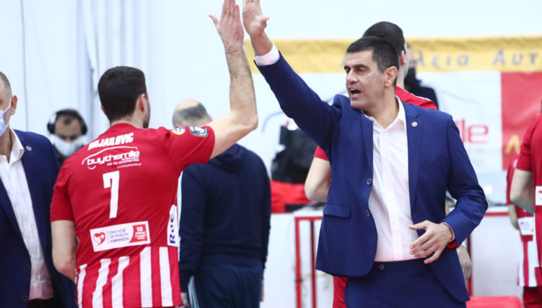 Καζάζης: «Δεν δείξαμε ότι είμαστε μεγάλη ομάδα – Δίκαια νίκησε ο Παναθηναϊκός» (video)