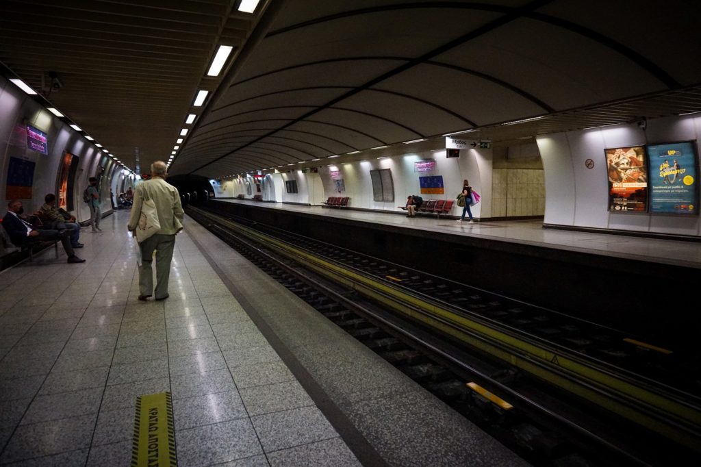 Ανασύρθηκε σώο άτομο που έπεσε στις γραμμές του Μετρό στον Ευαγγελισμό