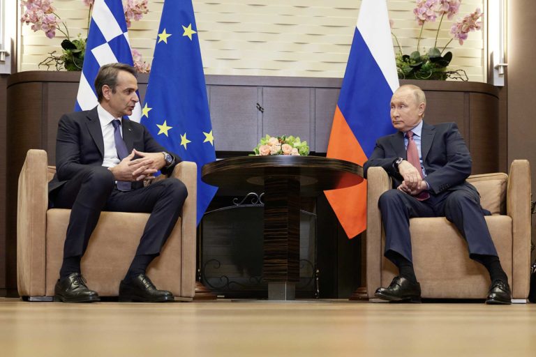 Συνάντηση Μητσοτάκη – Πούτιν για όλο το φάσμα των διμερών σχέσεων και τις εξελίξεις σε Αν. Μεσόγειο (video)