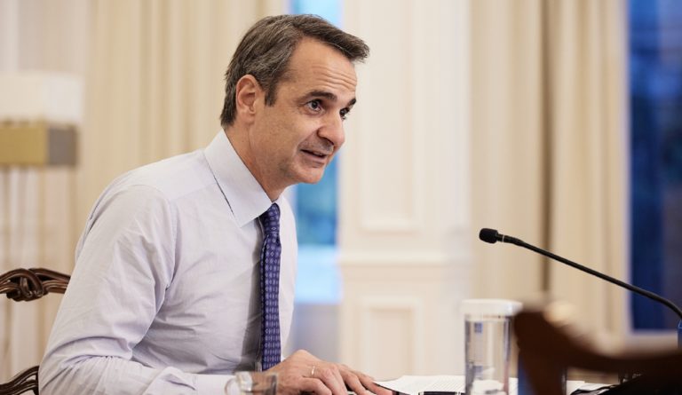 Κ. Μητσοτάκης: Με σύμμαχο την επιστήμη δίνουμε τη μάχη κατά της πανδημίας και της παραπληροφόρησης