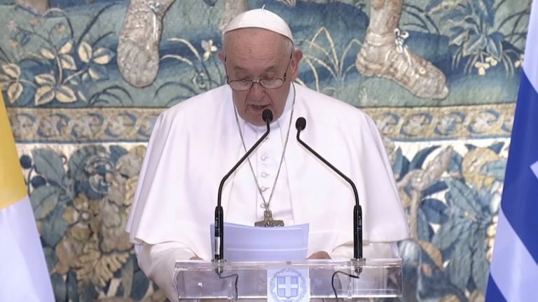 Πάπας Φραγκίσκος: «Ο κόσμος θα ήταν διαφορετικός χωρίς την Ελλάδα» — Τα μηνύματα που έστειλε